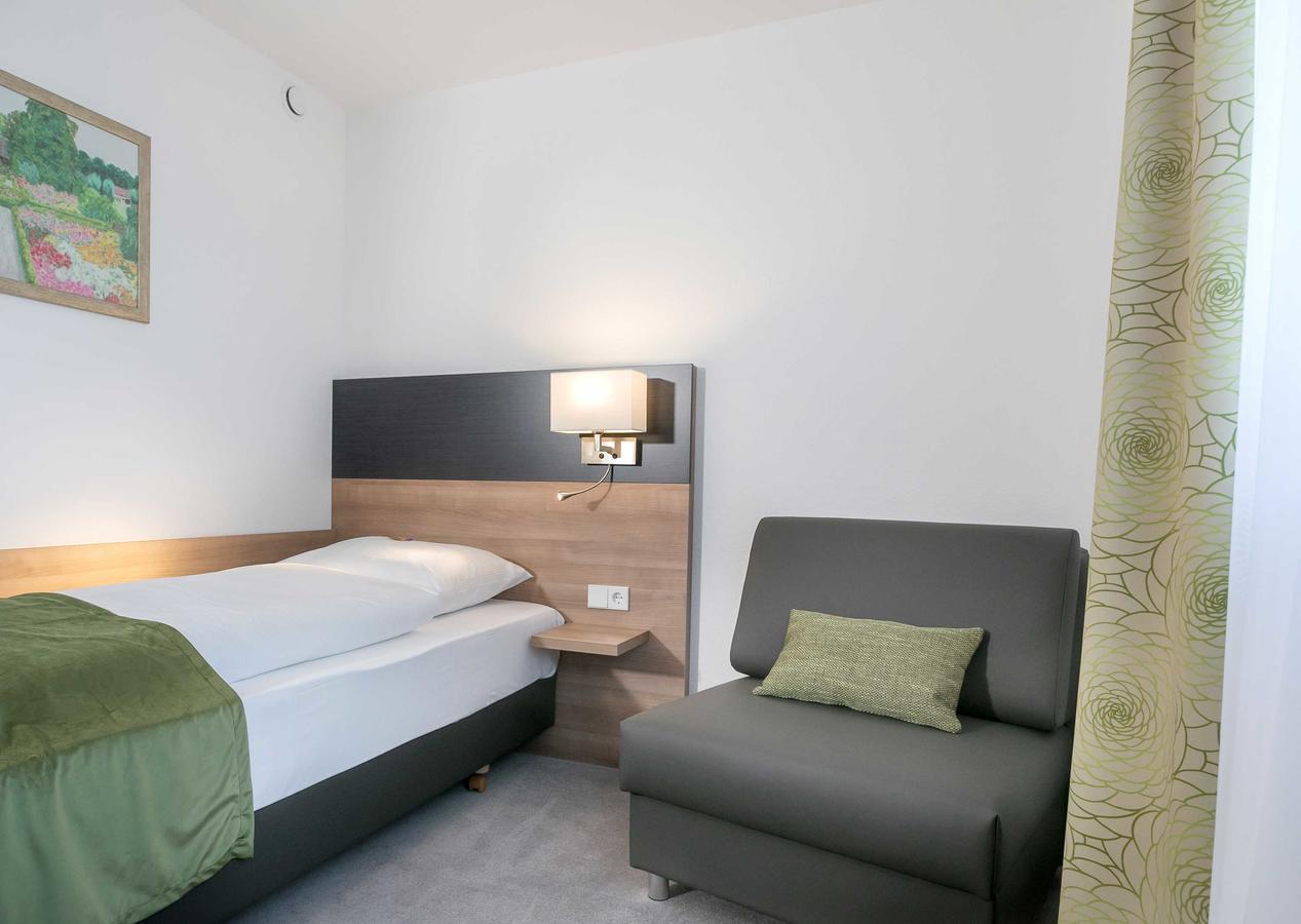 Hotel Kern Garni Walddorf  Exterior foto